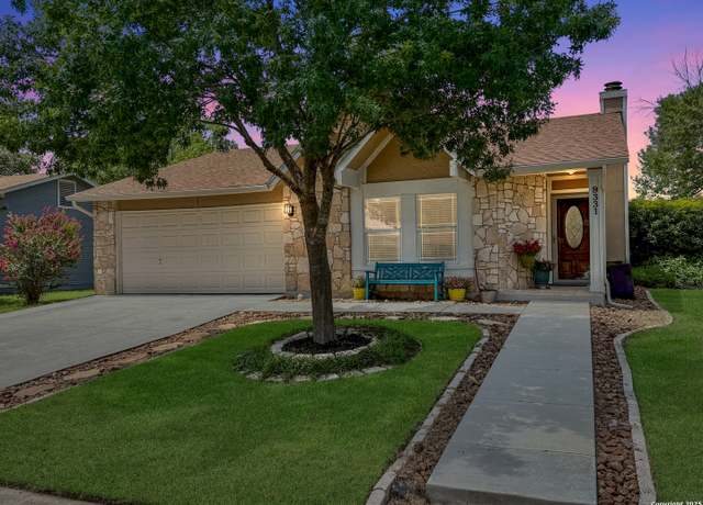 Property at 9331 Valley Rdg, San Antonio, TX 78250, 3 beds, 2 baths