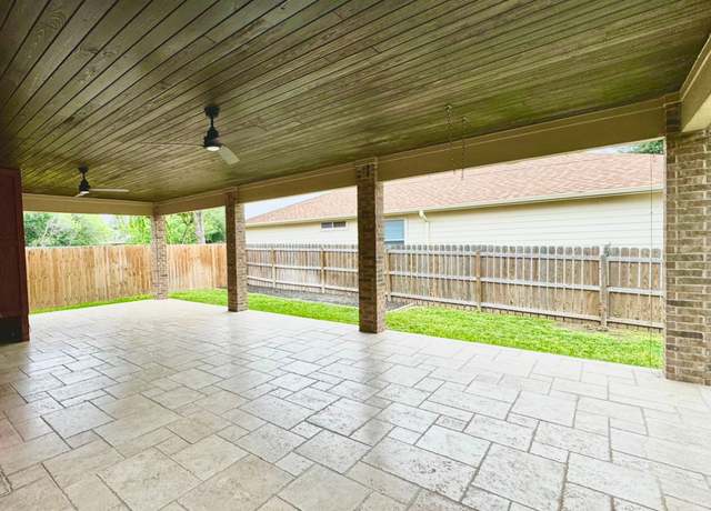 Property at 345 Saddlehorn Way, Cibolo, TX 78108, 4 beds, 2.5 baths