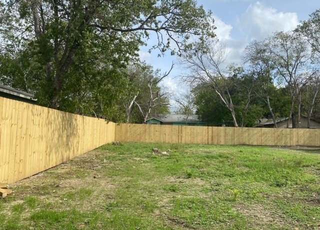 Property at 903 Liberty Ave, Seguin, TX 78155-3530