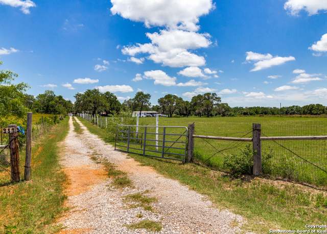 Property at 3145 County Road 120, Floresville, TX 78114, 4 beds, 3 baths