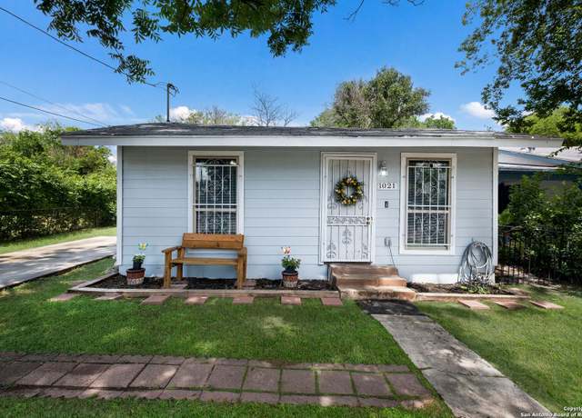 Property at 1021 Madrid St, San Antonio, TX 78237, 2 beds, 1 bath