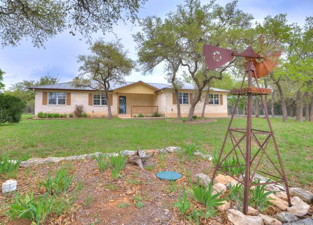 Property at 860 Brookside, Spring Branch, TX 78070, 3 beds, 2 baths