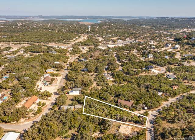 Property at 661 Valley Rdg, Canyon Lake, TX 78133