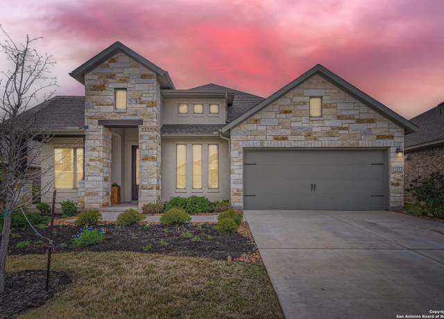 Property at 125 Maravillas, Boerne, TX 78006-3096, 4 beds, 3 baths