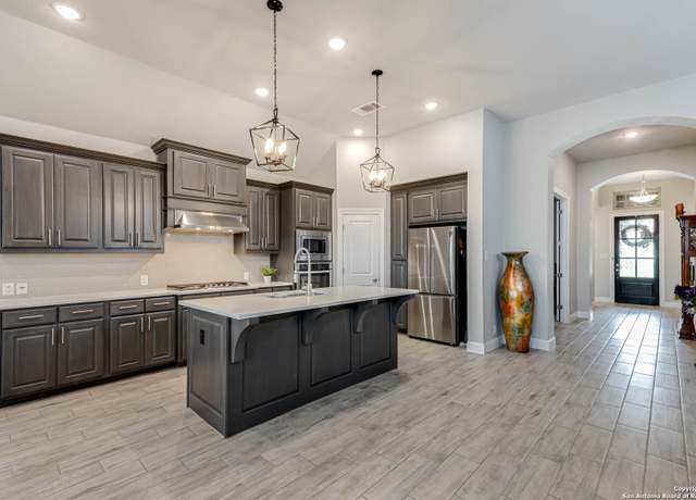 Property at 9011 Quail Gate, Boerne, TX 78015, 4 beds, 3 baths