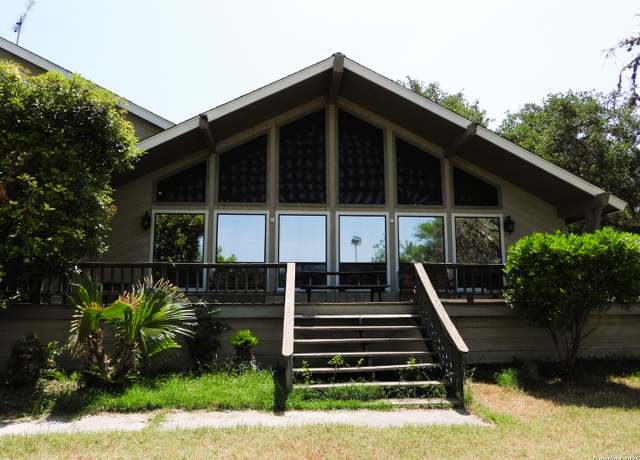 Property at 3078 Goat Hl, Lakehills, TX 78063, 4 beds, 4 baths