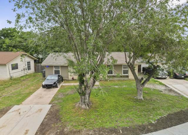 Property at 4706 Castle Stream Dr, San Antonio, TX 78218, 3 beds, 2 baths