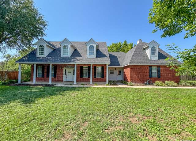 Property at 134 Maderas, Seguin, TX 78155, 4 beds, 3.5 baths