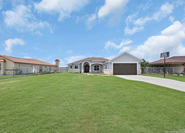 Property at 11211 Obrien, Atascosa, TX 78002, 3 beds, 2 baths