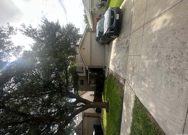 Property at 510 Limestone, San Antonio, TX 78251, 3 beds, 2.5 baths