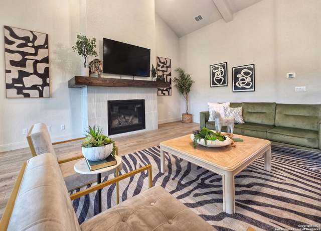 Property at 10123 Kendall Cyn, San Antonio, TX 78255, 5 beds, 5.5 baths