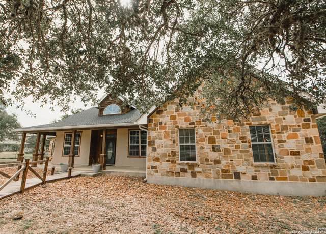 Property at 1098 Lone Oak, New Braunfels, TX 78132, 3 beds, 2 baths
