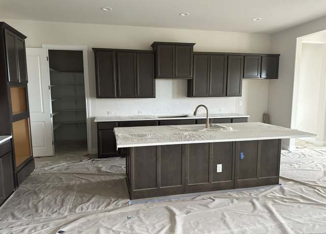 Property at 27218 Montana Pass, San Antonio, TX 78260, 4 beds, 4.5 baths