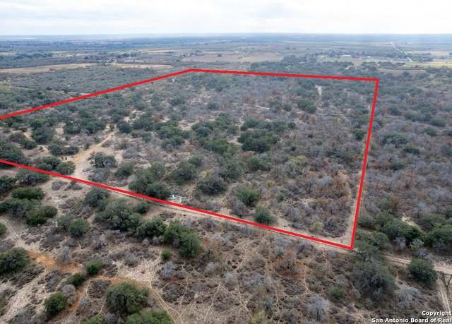 Property at 595 Sir David Ln, Poteet, TX 78065-3649