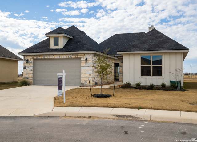 Property at 131 John T Ct, Castroville, TX 78009, 3 beds, 2.5 baths