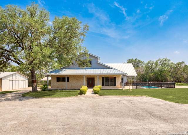 Property at 838 Georg Oaks, Bulverde, TX 78163, 5 beds, 3.5 baths