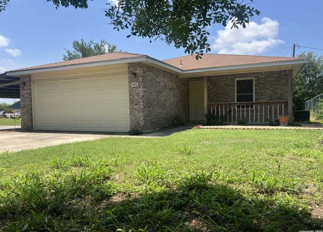 Property at 1503 Jami, Pleasanton, TX 78064, 3 beds, 2 baths