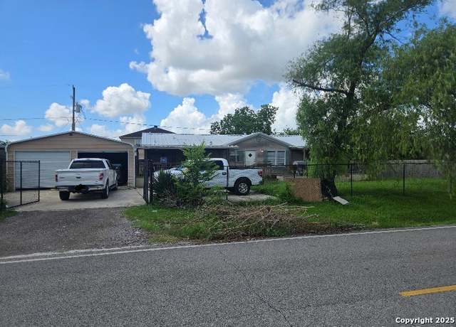 Property at 2426 N Battlebell, TX 77562, 3 beds, 2 baths