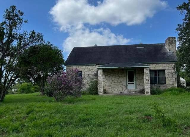 Property at 548 Houston, Kenedy, TX 78119, 3 beds, 1 bath