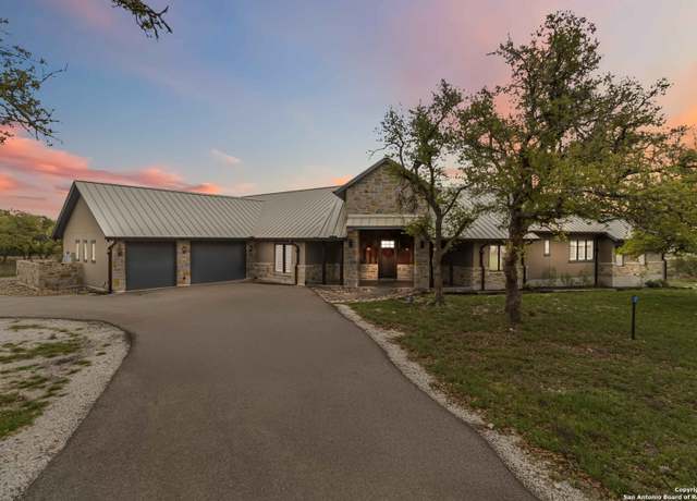 Property at 1229 Falling Oak Dr, Blanco, TX 78606, 3 beds, 3.5 baths