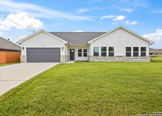 Property at 8524 Ventura Blvd, Selma, TX 78154, 4 beds, 2 baths