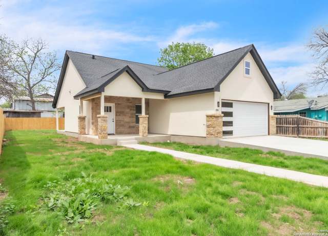 Property at 1318 Avenue D, Hondo, TX 78861, 3 beds, 2 baths