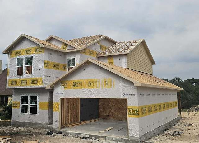 Property at 5070 Spring Br, Spring Branch, TX 78070, 5 beds, 3 baths