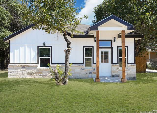 Property at 23238 Copper Canyon Dr, Elmendorf, TX 78112, 4 beds, 2 baths