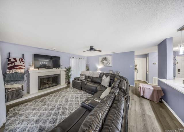 Property at 4212 Medical #1010, San Antonio, TX 78229-5388, 2 beds, 2 baths