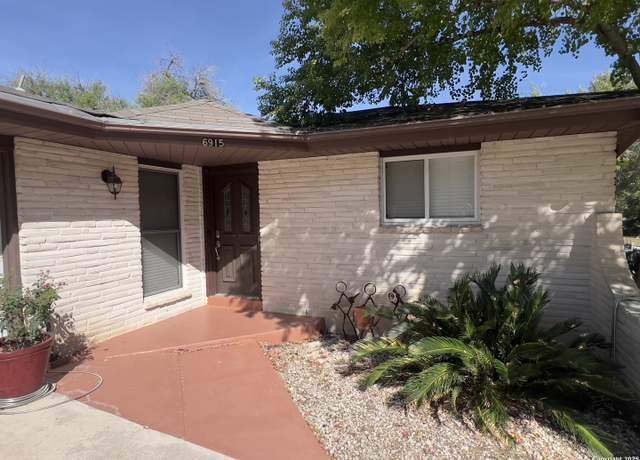 Property at 6915 N Forest Crst, San Antonio, TX 78240, 3 beds, 2 baths