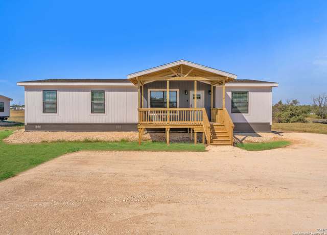 Property at 757 Rossville Rd, Somerset, TX 78069, 3 beds, 2 baths