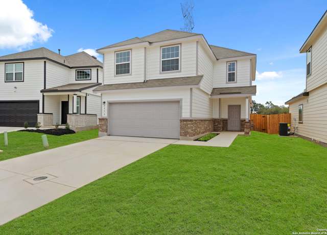 Property at 8858 Black Oak Dr, Elmendorf, TX 78112, 4 beds, 2.5 baths