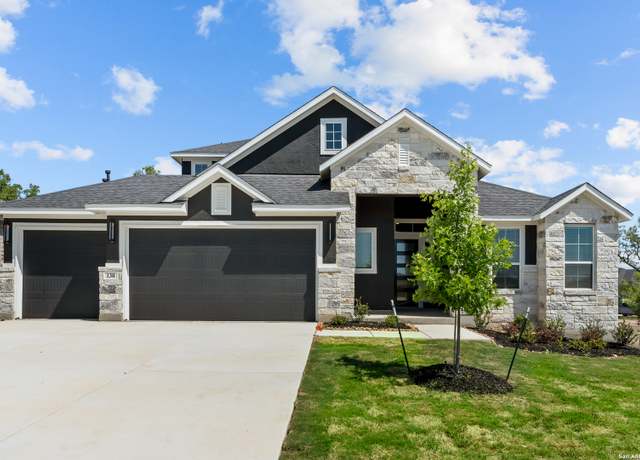 Property at 130 Highland Park, Castroville, TX 78009, 4 beds, 3.5 baths