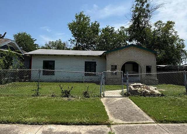 Property at 2918 Vera Cruz, San Antonio, TX 78207, 4 beds, 1 bath
