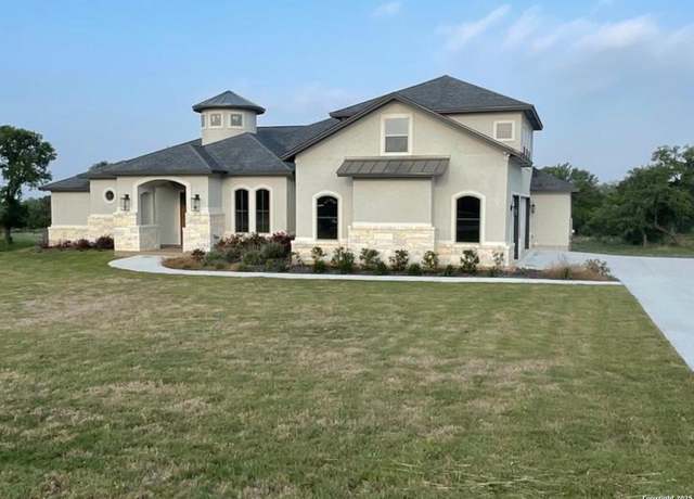 Property at 538 James Way, Castroville, TX 78009, 3 beds, 2.5 baths