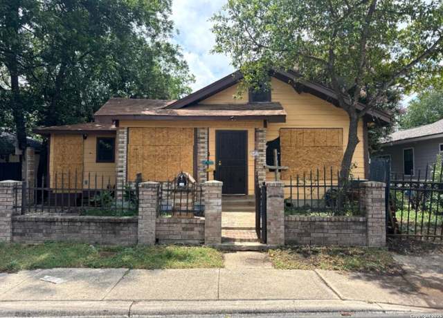 Property at 814 Potomac, San Antonio, TX 78202, 3 beds, 2 baths