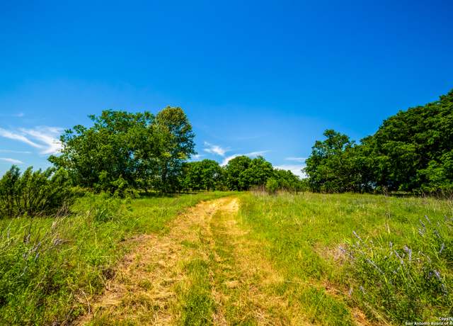 Property at 8263 Huber Rd, Seguin, TX 78155