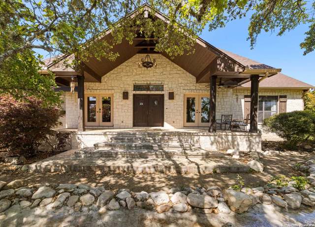 Property at 130 Spring Hill Dr, Boerne, TX 78006, 4 beds, 3 baths