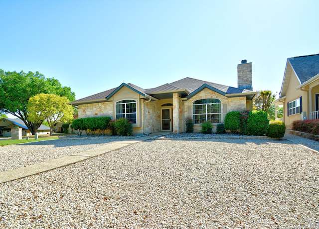 Property at 215 Canyon Crk, Kerrville, TX 78028, 3 beds, 2 baths