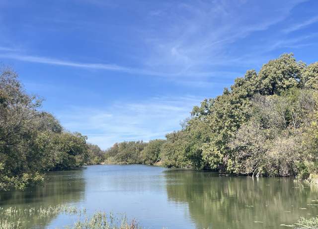 Property at 15 Tortuga Ln, Junction, TX 76849