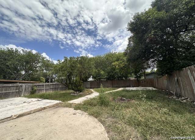 Property at 1814 Lampost, San Antonio, TX 78213