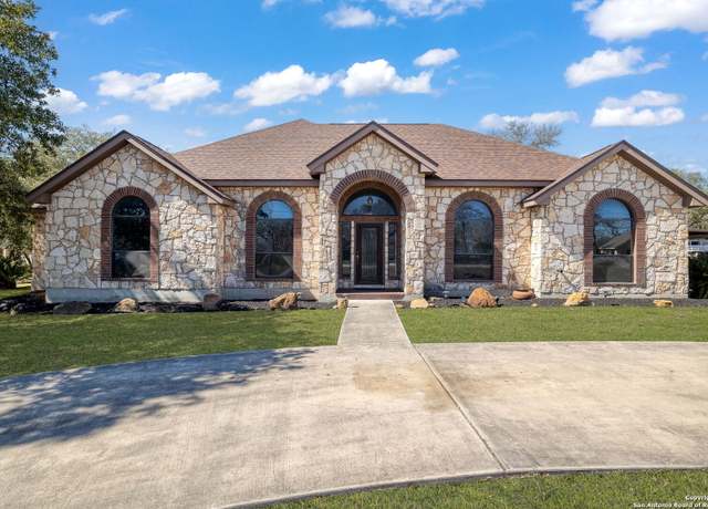 Property at 229 Legacy Trail Dr, La Vernia, TX 78121, 4 beds, 2.5 baths