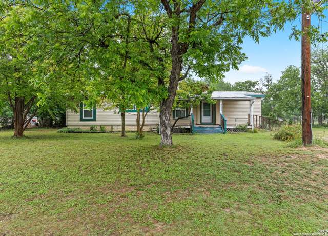 Property at 14230 N Hwy 16, Medina, TX 78055, 3 beds, 2 baths