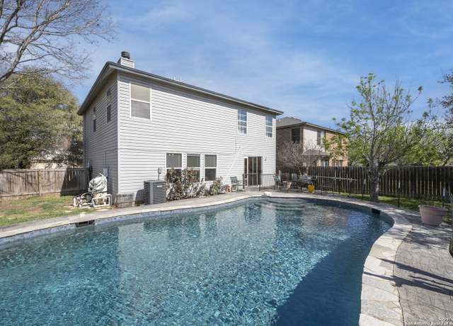 Property at 372 Copper Hl, New Braunfels, TX 78130, 3 beds, 2.5 baths