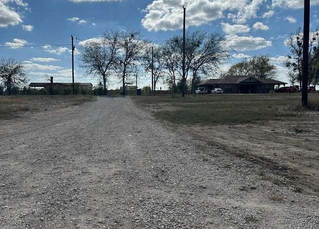 Property at 14075 Sherwood, Atascosa, TX 78002, 2 beds, 1 bath
