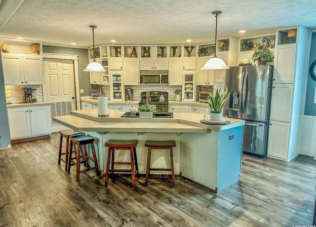Property at 240 Dominguez, Marion, TX 78124, 3 beds, 2 baths