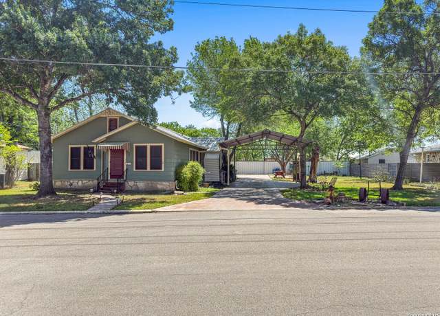 Property at 1175 W Coll, New Braunfels, TX 78130, 3 beds, 2 baths