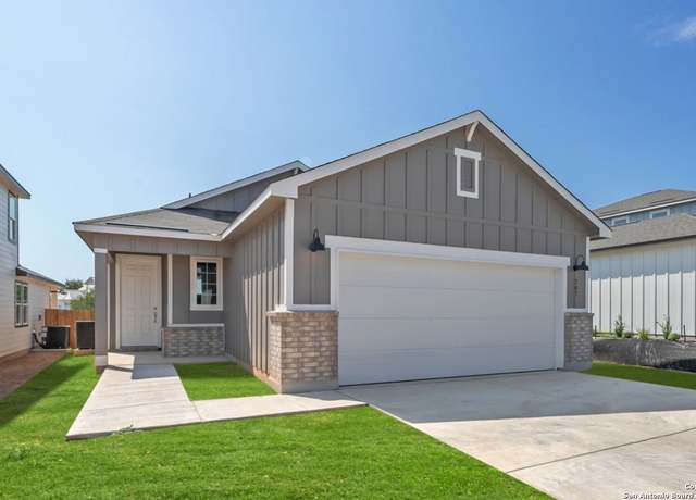 Property at 743 Langston Ln, New Braunfels, TX 78130, 4 beds, 3 baths