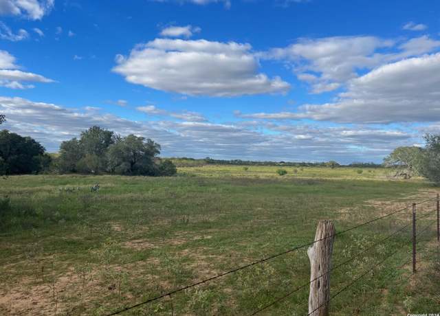 Property at 428 Horton Rd, Poteet, TX 78065