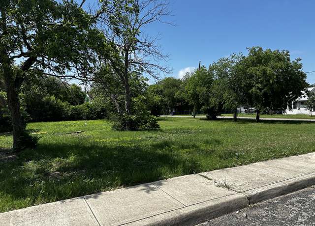 Property at 202 Essex St, San Antonio, TX 78210